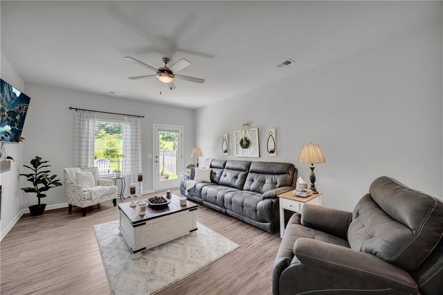 67 Crossroad Circle, Jasper, GA 30143