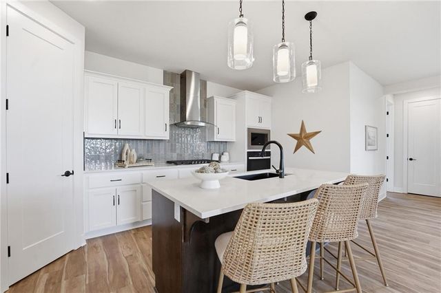 17618 Muncie Street, Gardner, KS 66030