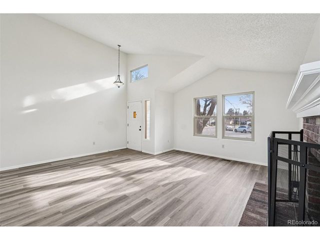 7008 S Dudley St, Littleton, CO 80128