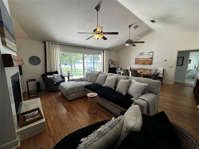 12595 SE SUNSET HARBOR ROAD, Weirsdale, FL 32195