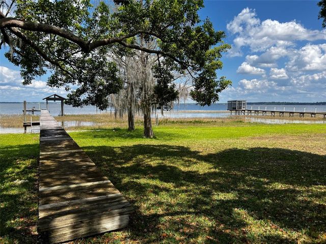12595 SE SUNSET HARBOR ROAD, Weirsdale, FL 32195