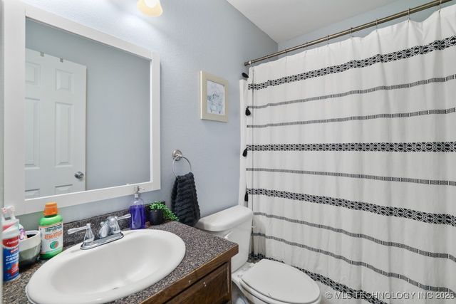 609 W Smiser Road, Calera, OK 74730