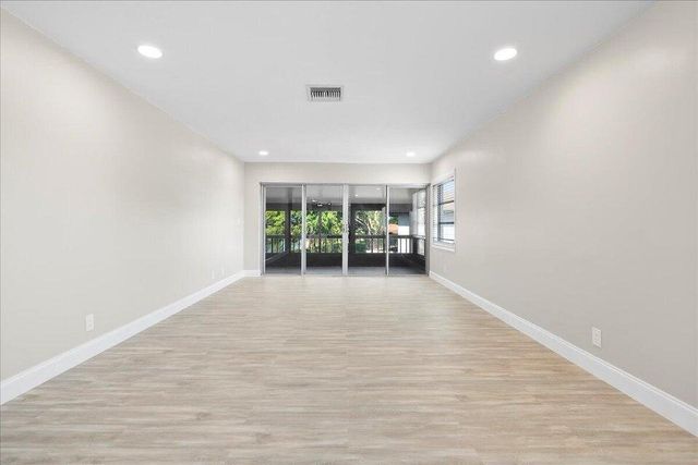 13921 Royal Palm Court D, Delray Beach, FL 33484