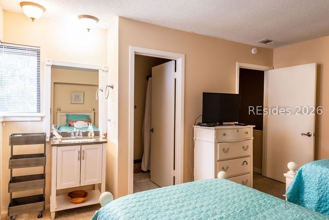 36 Deallyon Ave Apt 74, Hilton Head Island, SC 29928