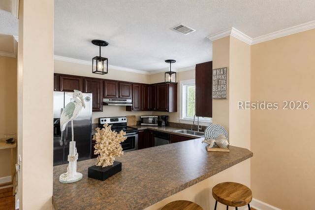 36 Deallyon Ave Apt 74, Hilton Head Island, SC 29928