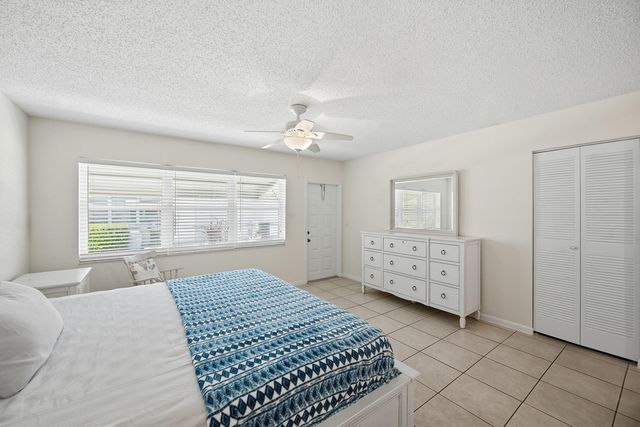 14589 Canalview Drive B, Delray Beach, FL 33484