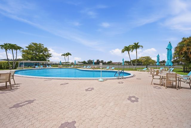 14589 Canalview Drive B, Delray Beach, FL 33484