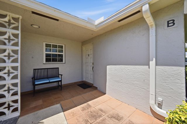 14589 Canalview Drive B, Delray Beach, FL 33484