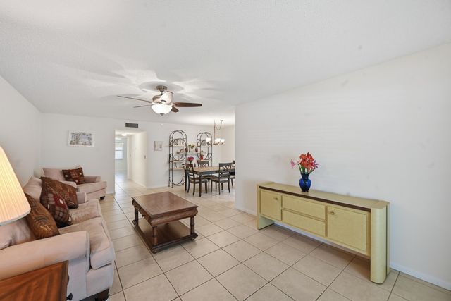 14589 Canalview Drive B, Delray Beach, FL 33484