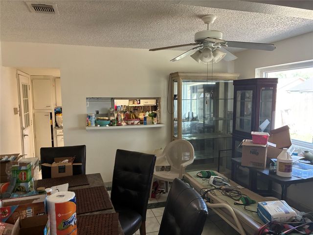 3827 Addicks Clodine Road, Houston, TX 77082