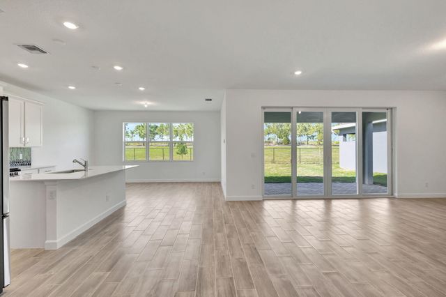 1549 Sawgrass Whisper Way, The Acreage, FL 33470