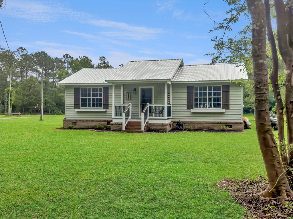 416 Jelly Rolls Road, Moncks Corner, SC 29461