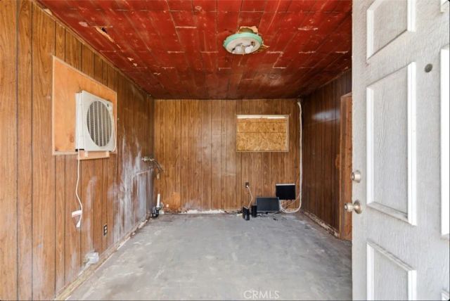 261 S Muscott, San Bernardino, CA 92410