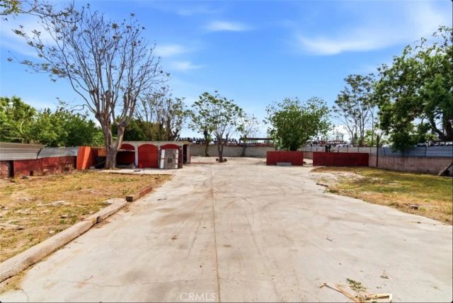 261 S Muscott, San Bernardino, CA 92410