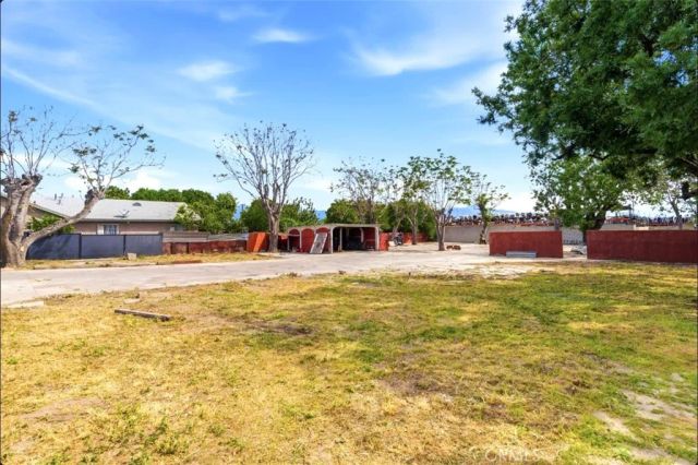 261 S Muscott, San Bernardino, CA 92410