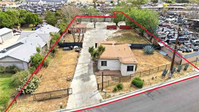 261 S Muscott, San Bernardino, CA 92410