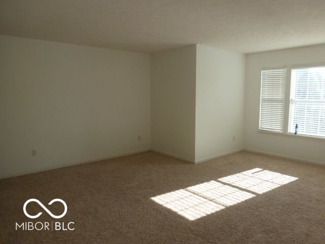 9849 N Anchor Bend, Mccordsville, IN 46055