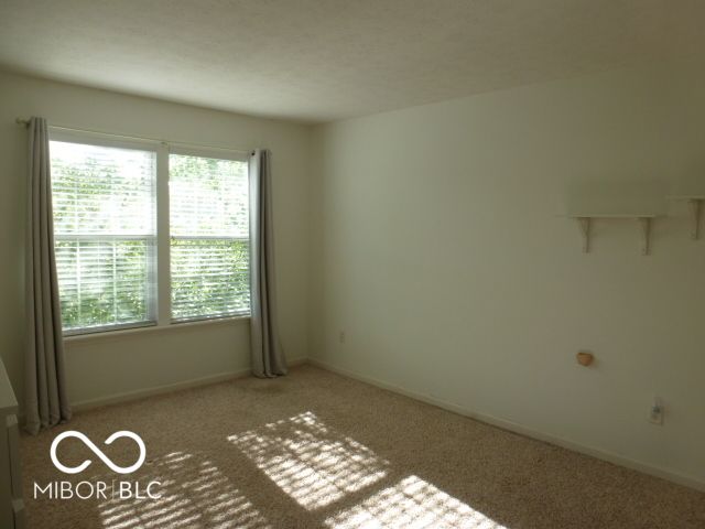 9849 N Anchor Bend, Mccordsville, IN 46055