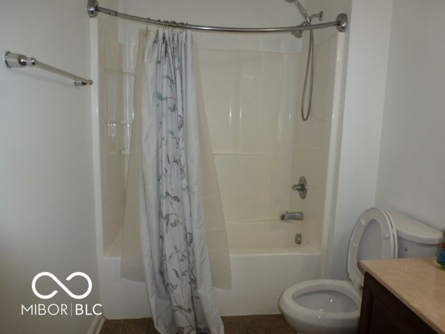 9849 N Anchor Bend, Mccordsville, IN 46055