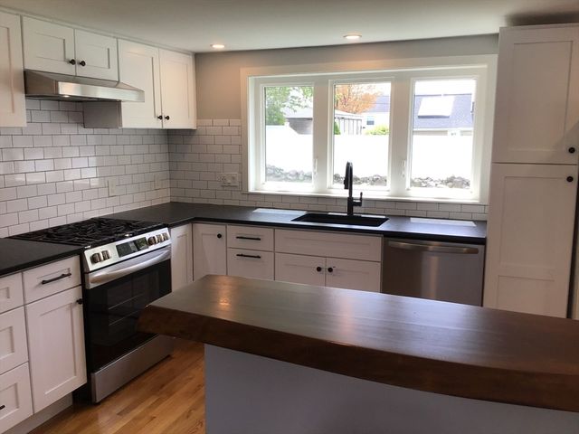 32 Hills St, Randolph, MA 02368
