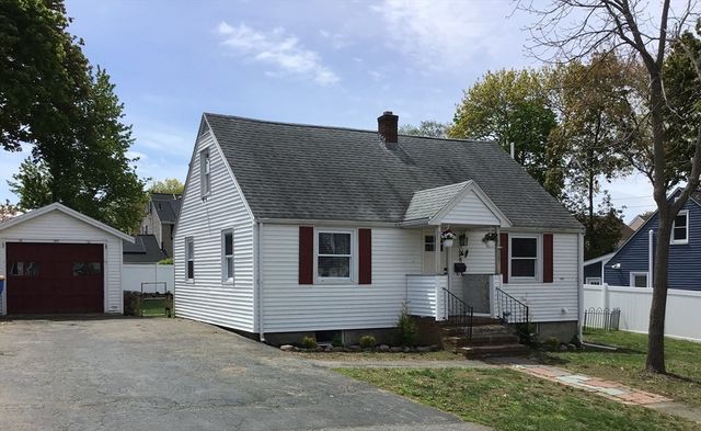 32 Hills St, Randolph, MA 02368