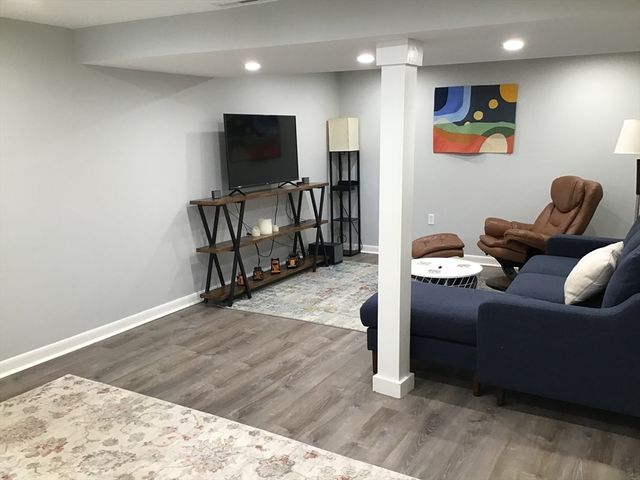 32 Hills St, Randolph, MA 02368