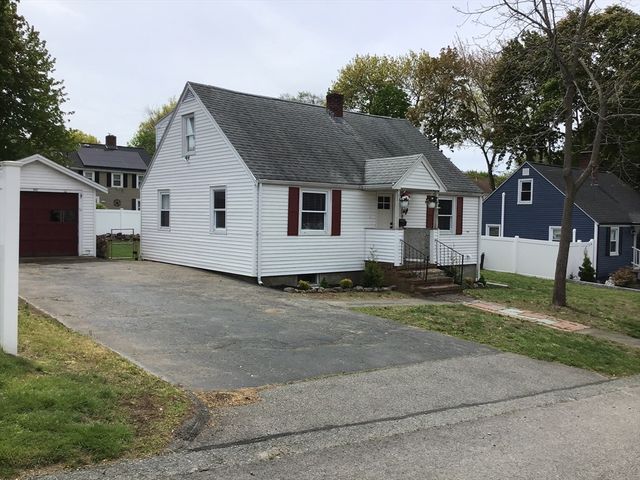 32 Hills St, Randolph, MA 02368