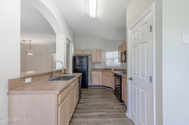 2141 STONE CREEK Drive F, Fleming Island, FL 32003
