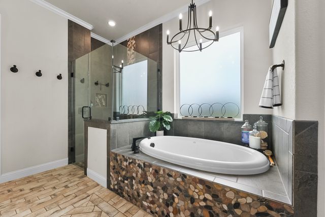 863 Alto Bonito Court, Godley, TX 76044