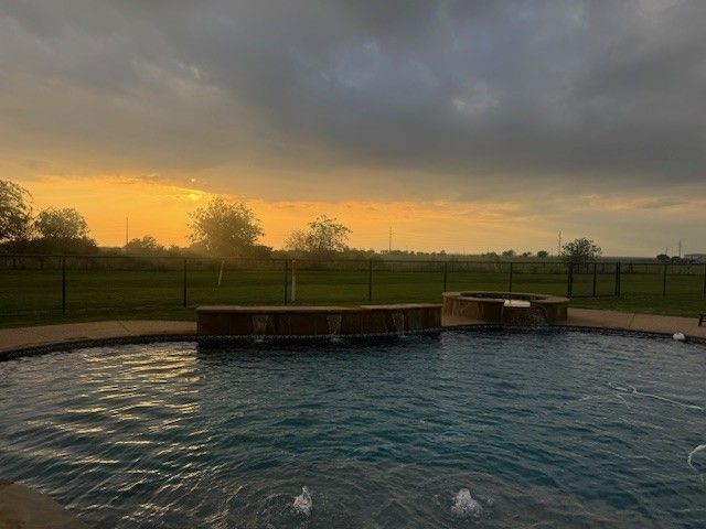 863 Alto Bonito Court, Godley, TX 76044