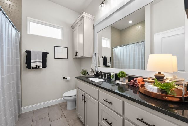 863 Alto Bonito Court, Godley, TX 76044
