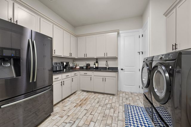 863 Alto Bonito Court, Godley, TX 76044