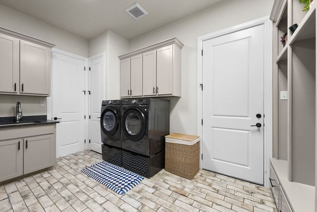 863 Alto Bonito Court, Godley, TX 76044
