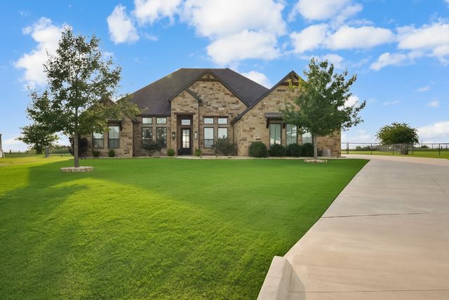 863 Alto Bonito Court, Godley, TX 76044