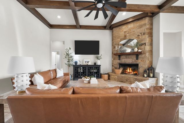 863 Alto Bonito Court, Godley, TX 76044