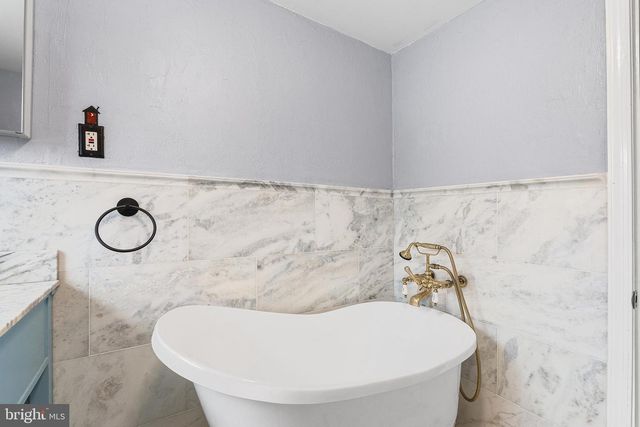 403 WINDSOR AVE, Haddon Township, NJ 08108
