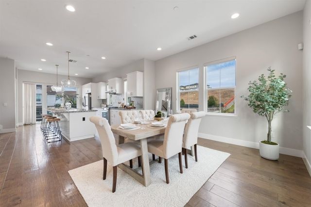 4371 Panorama Dr, Dublin, CA 94568