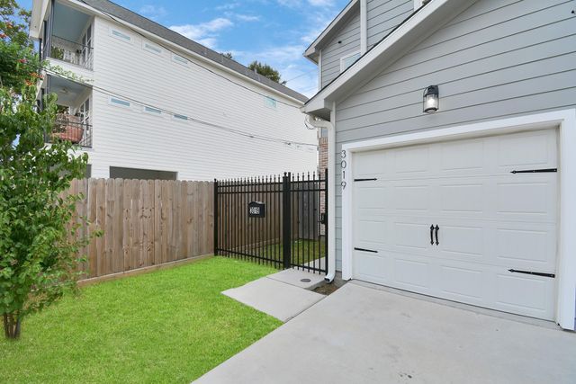 3019 Elysian Street, Houston, TX 77009