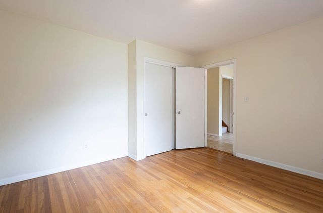 486 Park Avenue, Valparaiso, IN 46385