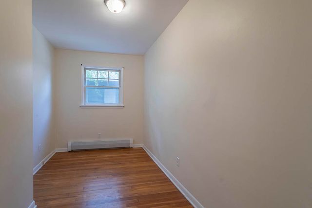 486 Park Avenue, Valparaiso, IN 46385
