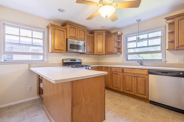 486 Park Avenue, Valparaiso, IN 46385