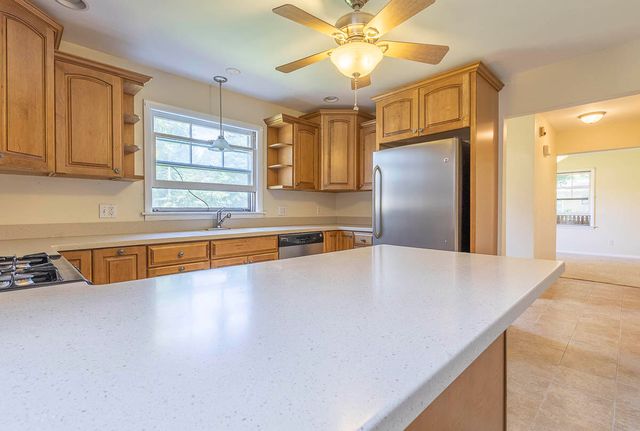 486 Park Avenue, Valparaiso, IN 46385