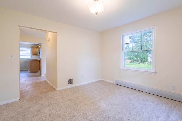 486 Park Avenue, Valparaiso, IN 46385