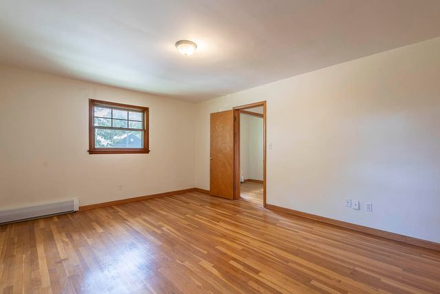 486 Park Avenue, Valparaiso, IN 46385