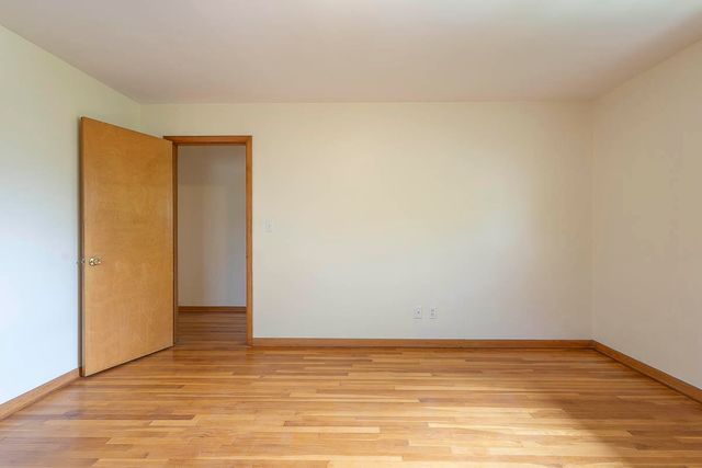 486 Park Avenue, Valparaiso, IN 46385