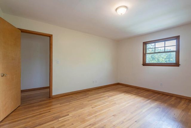 486 Park Avenue, Valparaiso, IN 46385