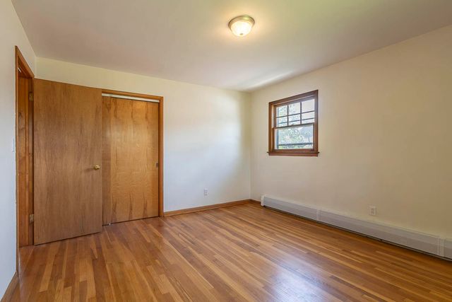 486 Park Avenue, Valparaiso, IN 46385