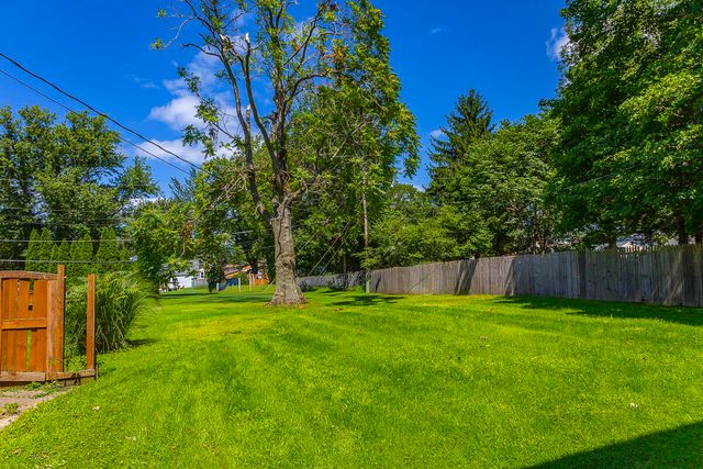486 Park Avenue, Valparaiso, IN 46385