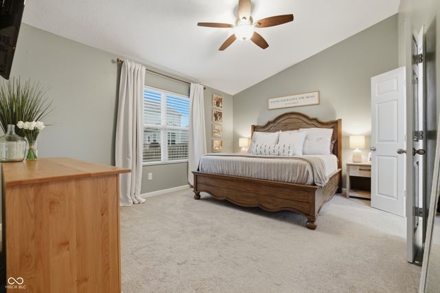 5780 Blue Sky Drive, Whitestown, IN 46075