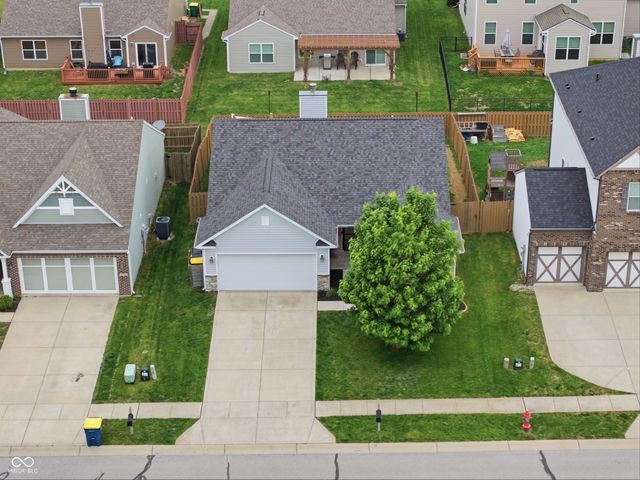 5780 Blue Sky Drive, Whitestown, IN 46075